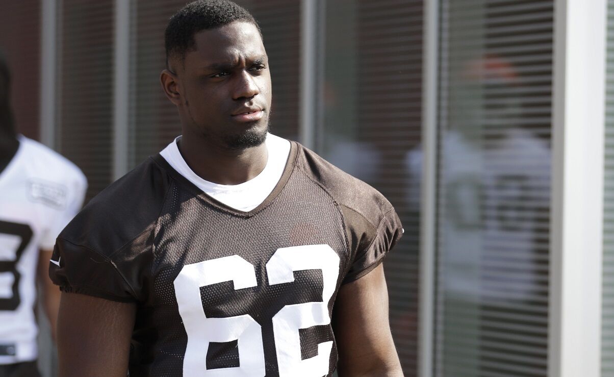 Cleveland Browns defensive end Jarrell Owens